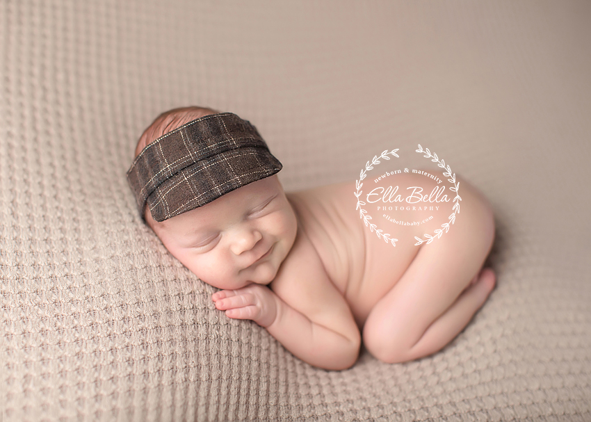 Newborn Photos by Ella Bella Photography - Dallas Newborn Photographer - Mckinney Newborn Photographer